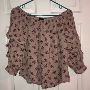 American Eagle off the shoulder floral shirt!